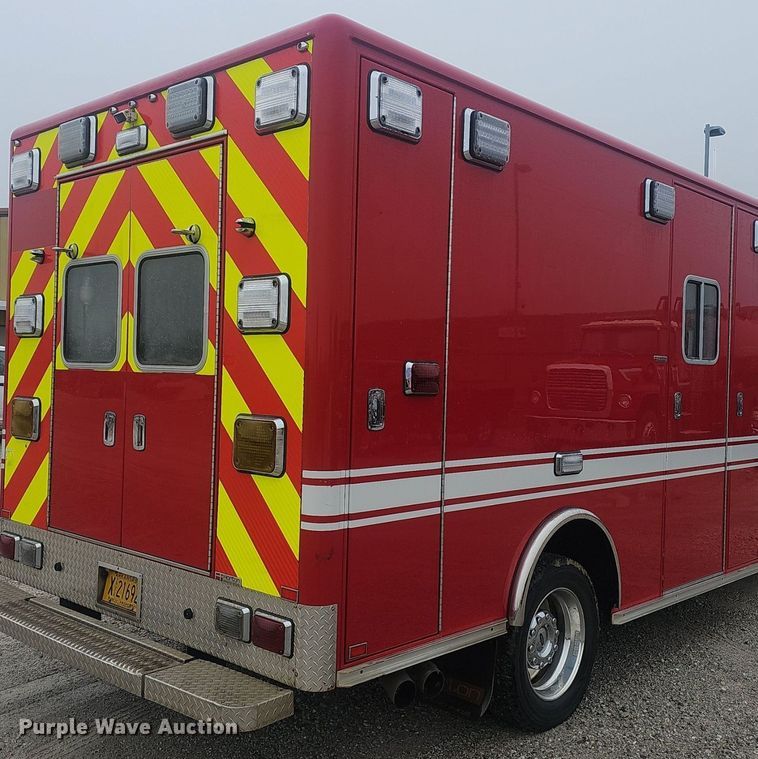 image for item NP9346 2016 Ford F450 Super Duty XLT ambulance