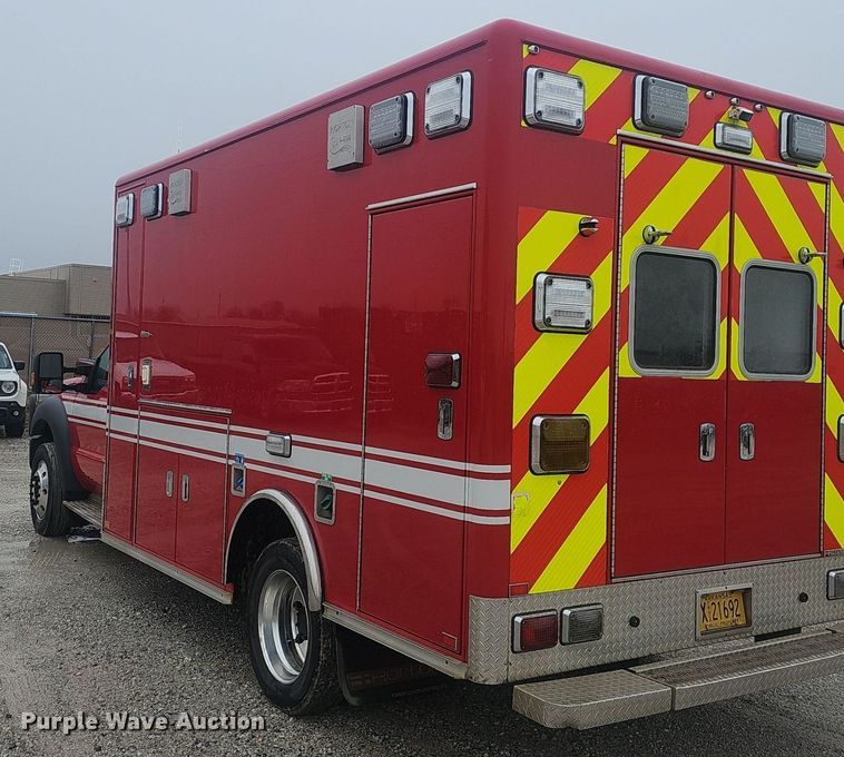 image for item NP9346 2016 Ford F450 Super Duty XLT ambulance
