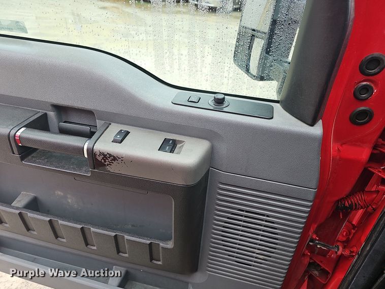 image for item NP9346 2016 Ford F450 Super Duty XLT ambulance