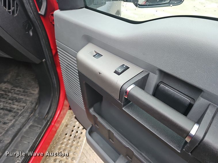 image for item NP9346 2016 Ford F450 Super Duty XLT ambulance