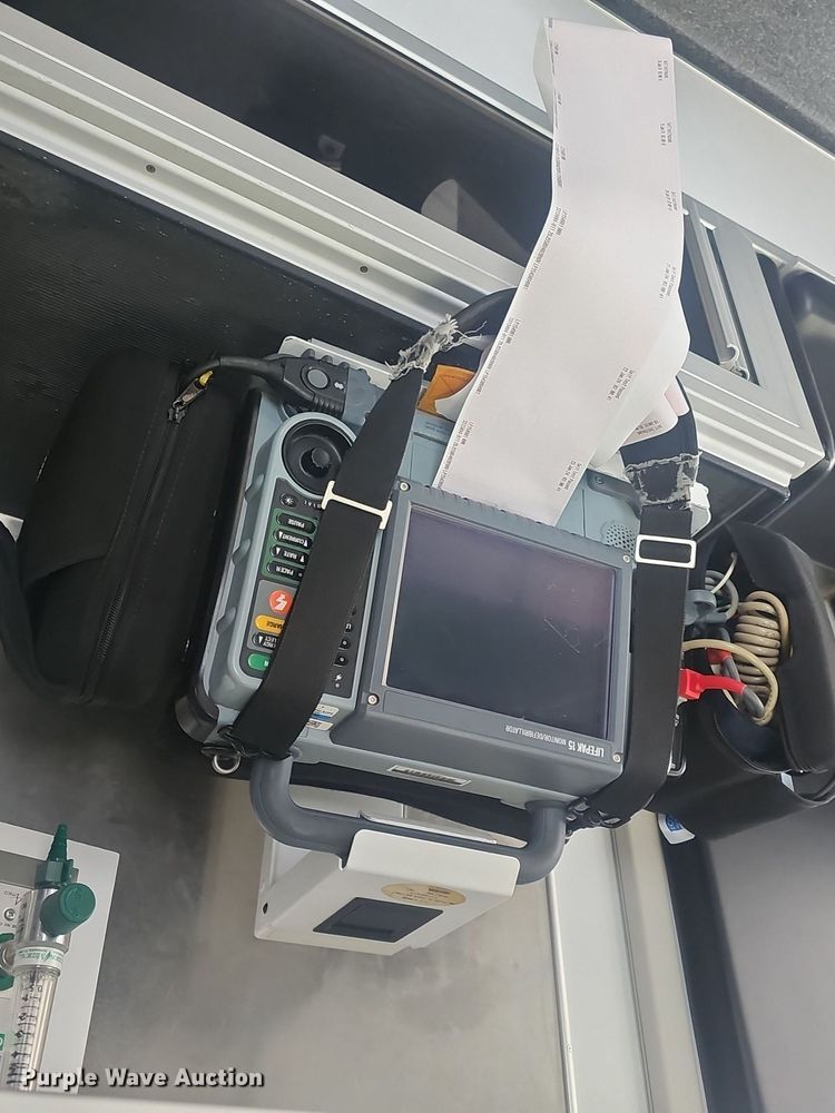 image for item NP9346 2016 Ford F450 Super Duty XLT ambulance