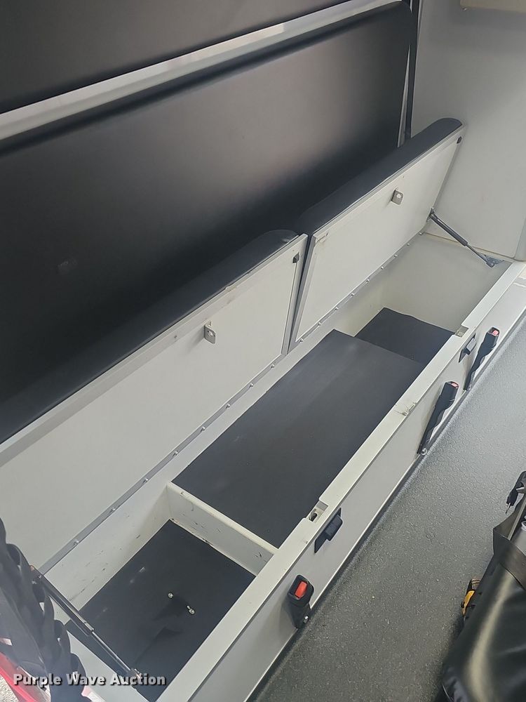 image for item NP9346 2016 Ford F450 Super Duty XLT ambulance