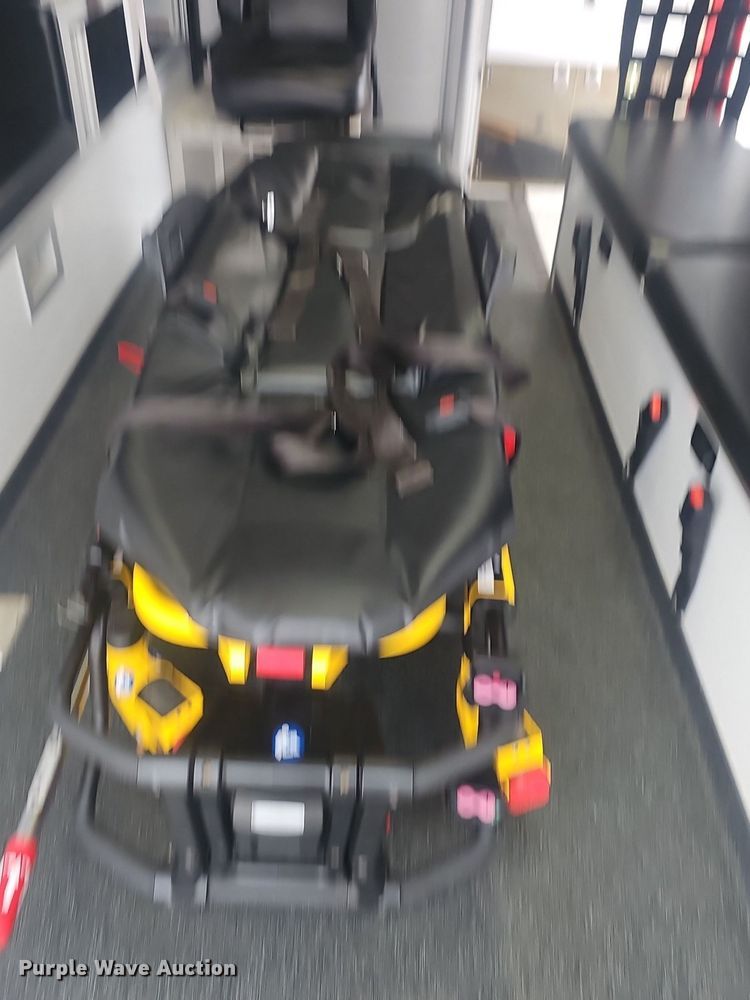 image for item NP9346 2016 Ford F450 Super Duty XLT ambulance