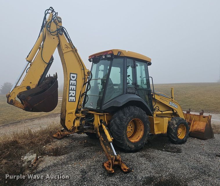 image for item NP9349 2004 John Deere 310SG backhoe