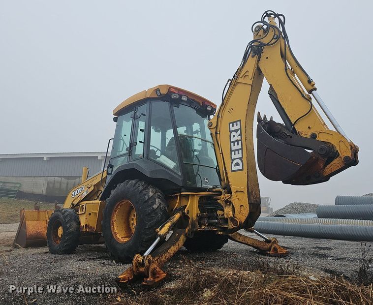 image for item NP9349 2004 John Deere 310SG backhoe
