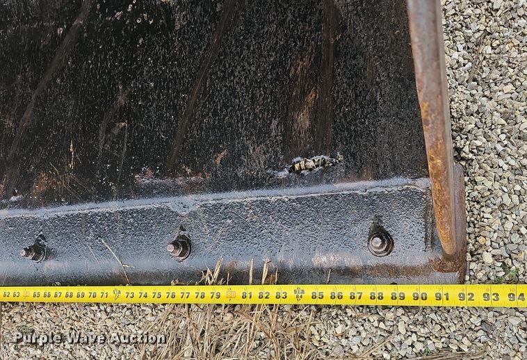 image for item NP9349 2004 John Deere 310SG backhoe