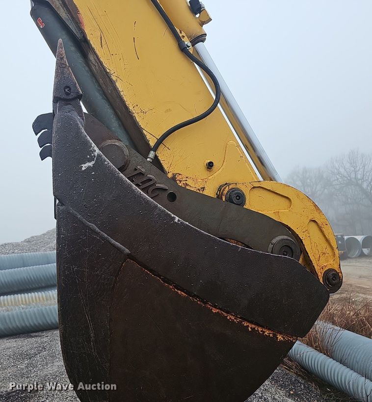 image for item NP9349 2004 John Deere 310SG backhoe