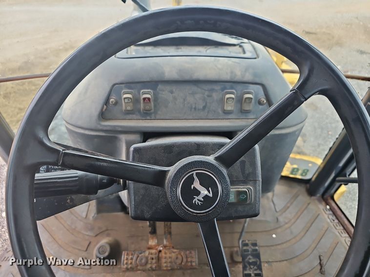 image for item NP9349 2004 John Deere 310SG backhoe