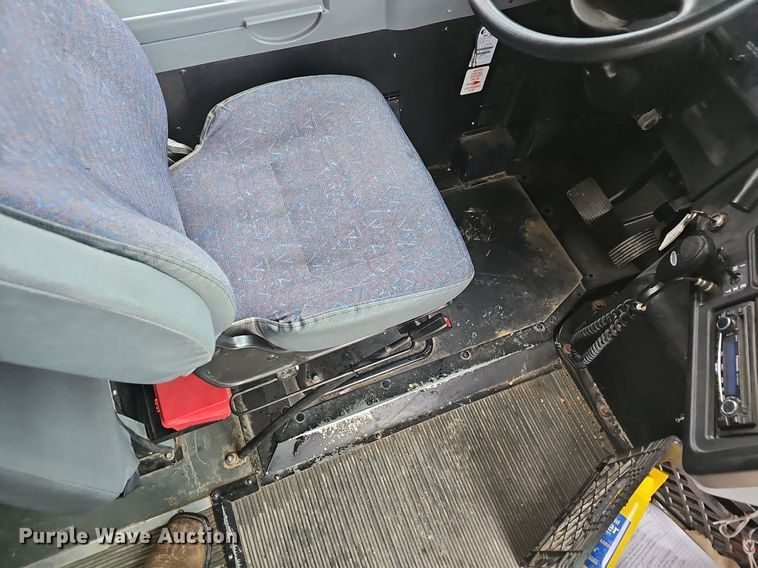 image for item NP9352 2017 IC school bus