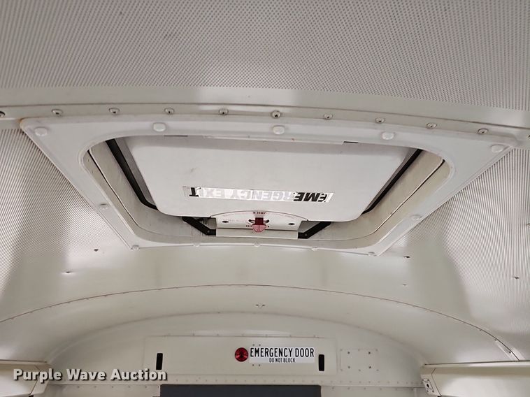 image for item NP9352 2017 IC school bus