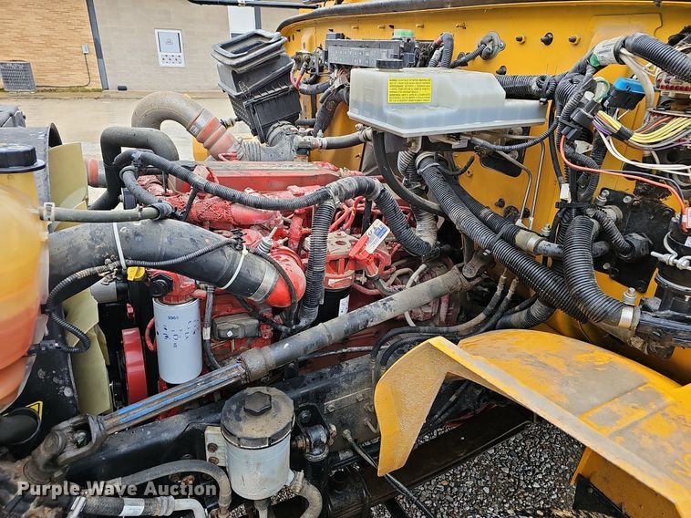 image for item NP9352 2017 IC school bus