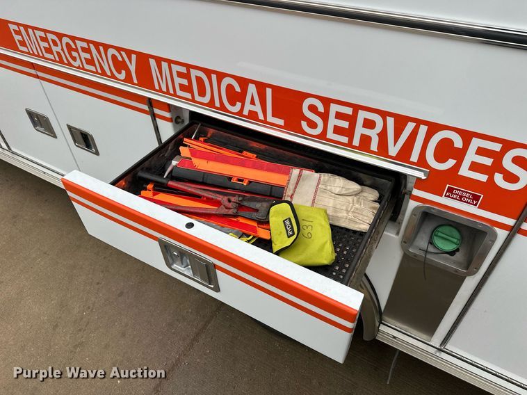image for item NS9177 2014 Chevrolet  4500 ambulance