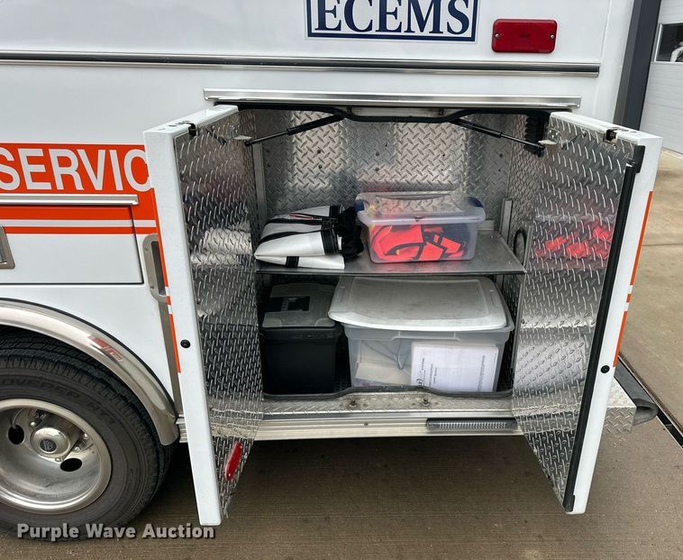 image for item NS9177 2014 Chevrolet  4500 ambulance