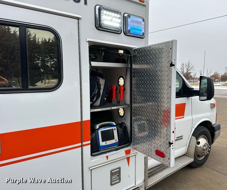 image for item NS9177 2014 Chevrolet  4500 ambulance