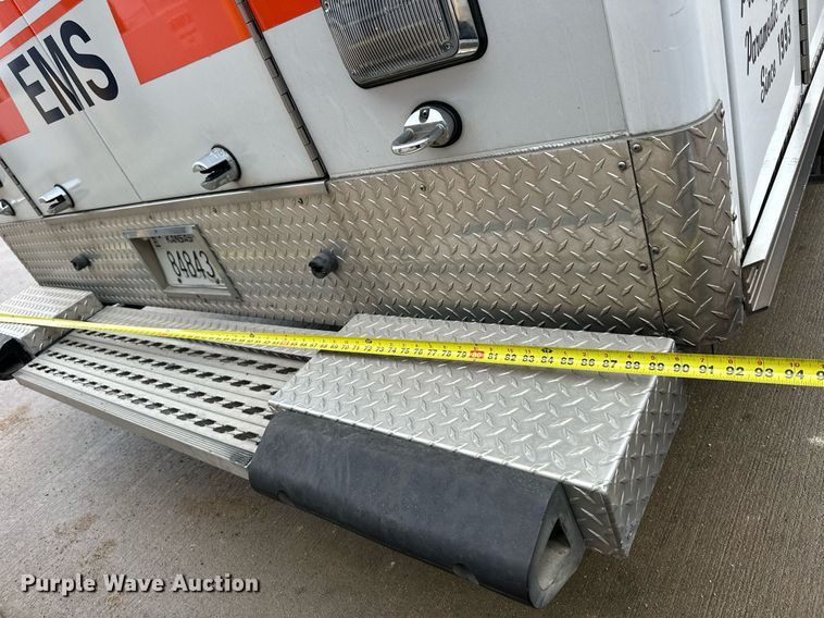 image for item NS9177 2014 Chevrolet  4500 ambulance