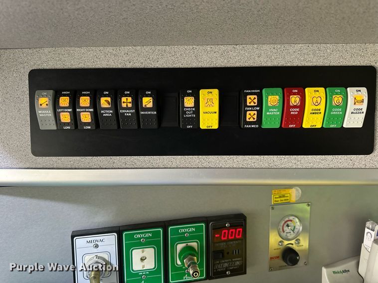 image for item NS9177 2014 Chevrolet  4500 ambulance