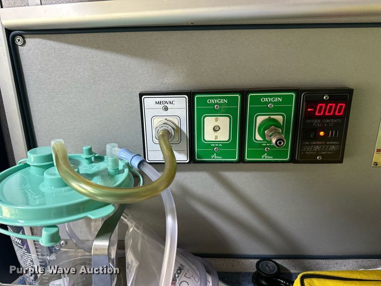 image for item NS9177 2014 Chevrolet  4500 ambulance