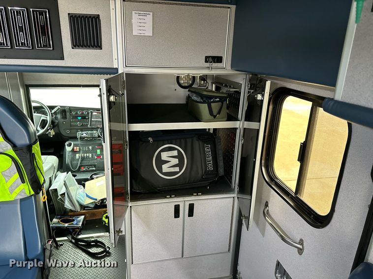 image for item NS9177 2014 Chevrolet  4500 ambulance