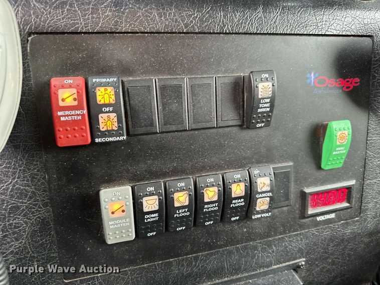 image for item NS9177 2014 Chevrolet  4500 ambulance