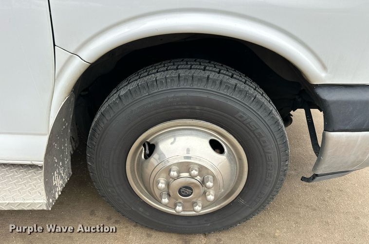 image for item NS9177 2014 Chevrolet  4500 ambulance