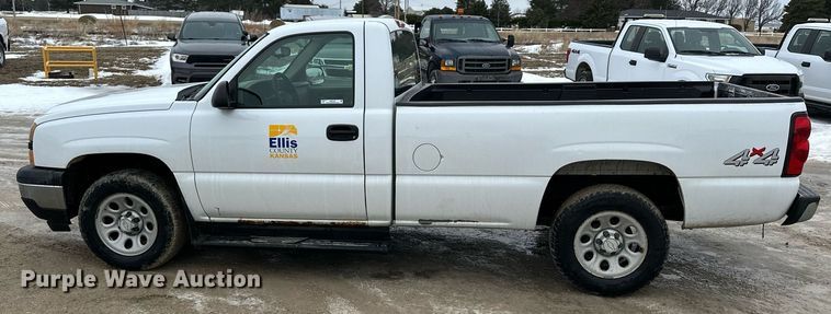 image for item NS9185 2006 Chevrolet Silverado 1500 pickup truck