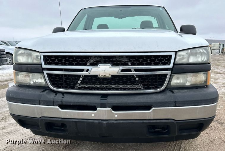 image for item NS9185 2006 Chevrolet Silverado 1500 pickup truck