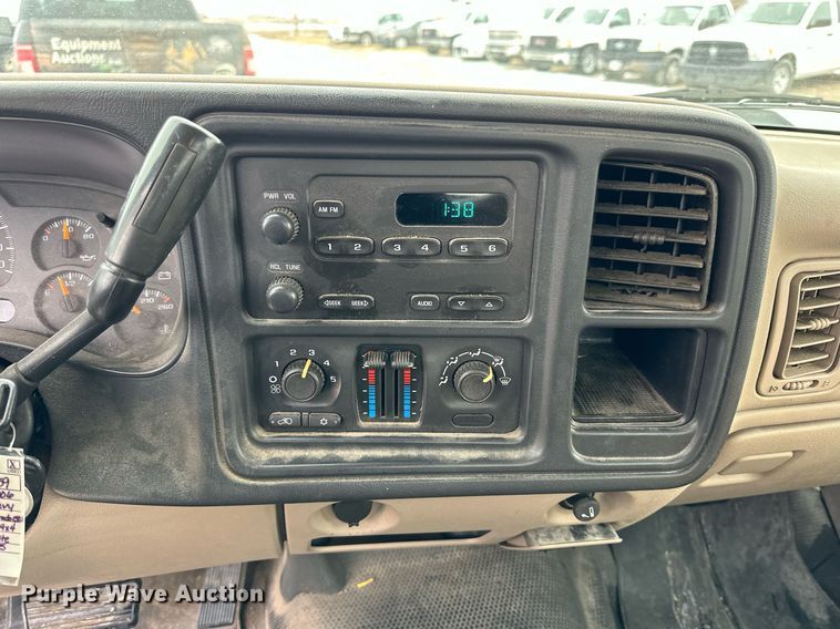 image for item NS9185 2006 Chevrolet Silverado 1500 pickup truck