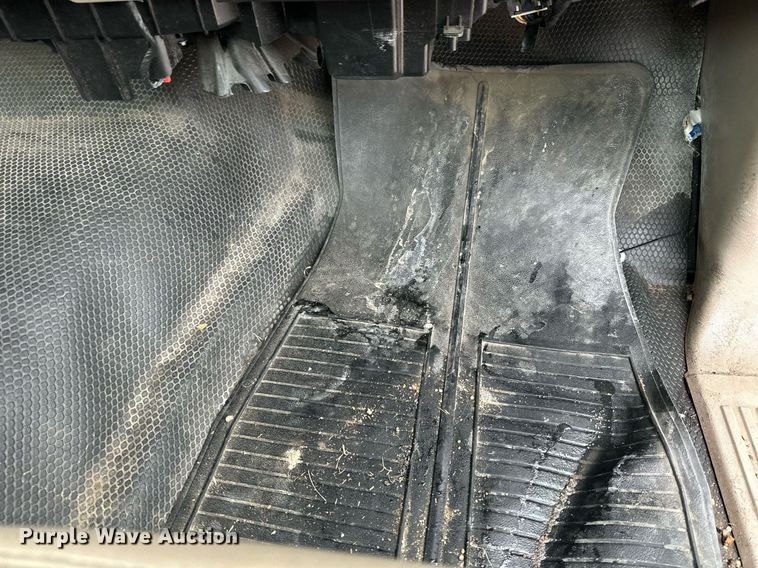 image for item NS9185 2006 Chevrolet Silverado 1500 pickup truck