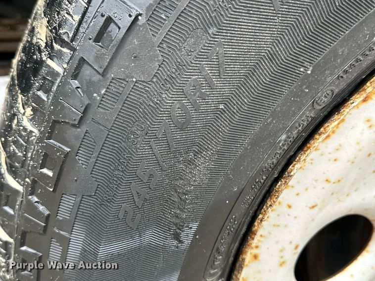 image for item NS9185 2006 Chevrolet Silverado 1500 pickup truck