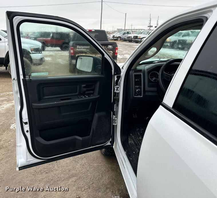 image for item NS9189 2017 Dodge Ram 1500 Crew Cab pickup truck