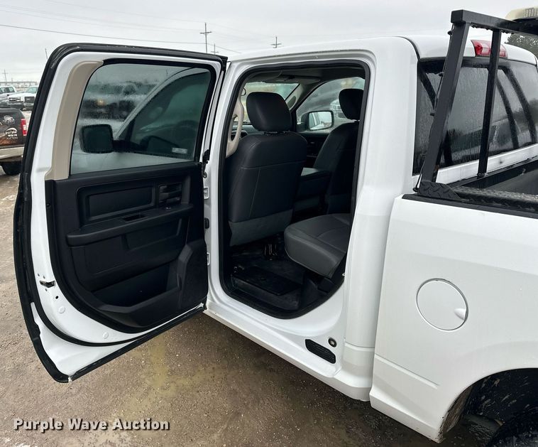 image for item NS9189 2017 Dodge Ram 1500 Crew Cab pickup truck