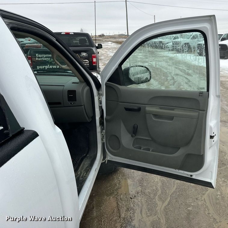 image for item NS9190 2011 GMC Sierra 1500 pickup truck