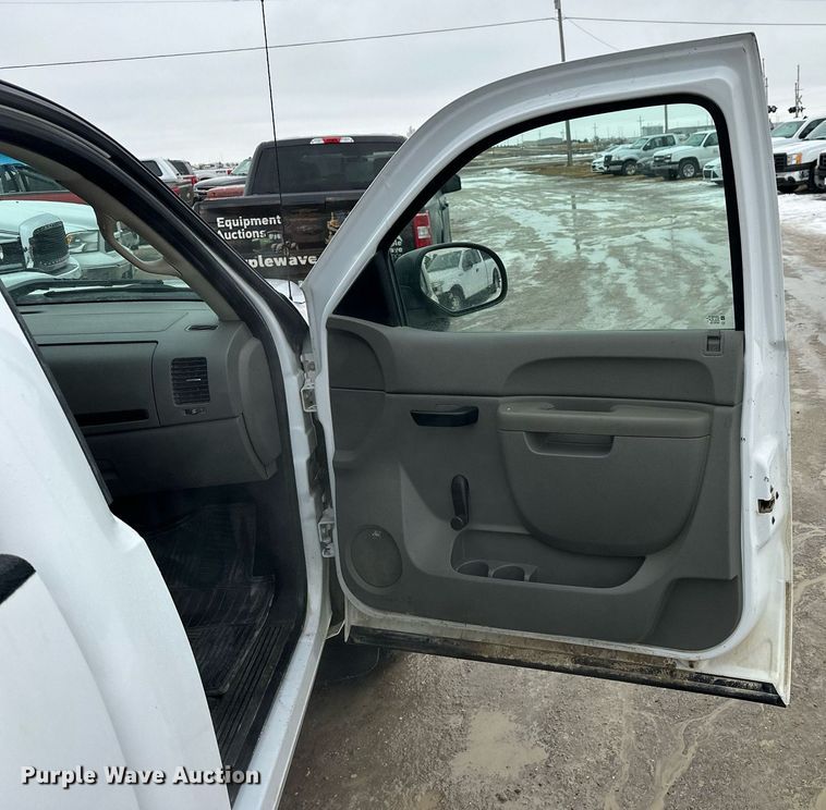 image for item NS9191 2011 GMC Sierra 1500 pickup truck