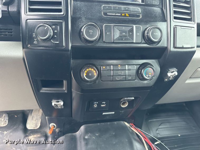 image for item NS9192 2015 Ford F150 SuperCab pickup truck