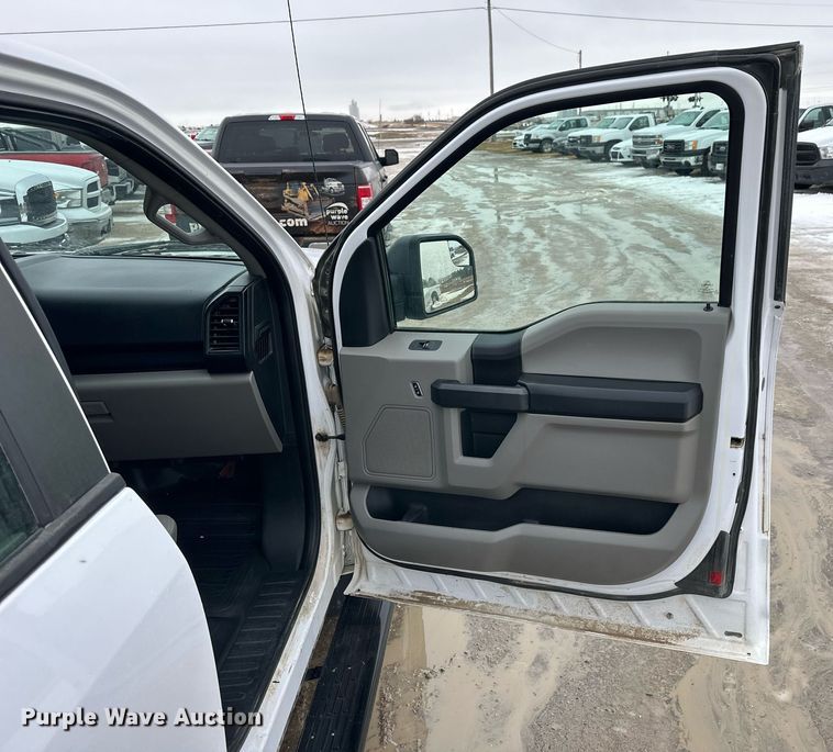 image for item NS9192 2015 Ford F150 SuperCab pickup truck