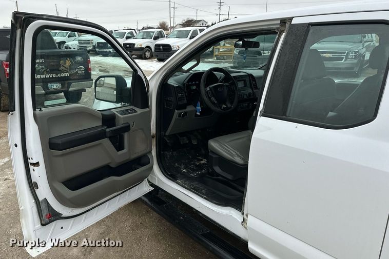 image for item NS9193 2015 Ford F150 SuperCab pickup truck