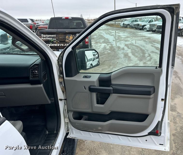 image for item NS9193 2015 Ford F150 SuperCab pickup truck