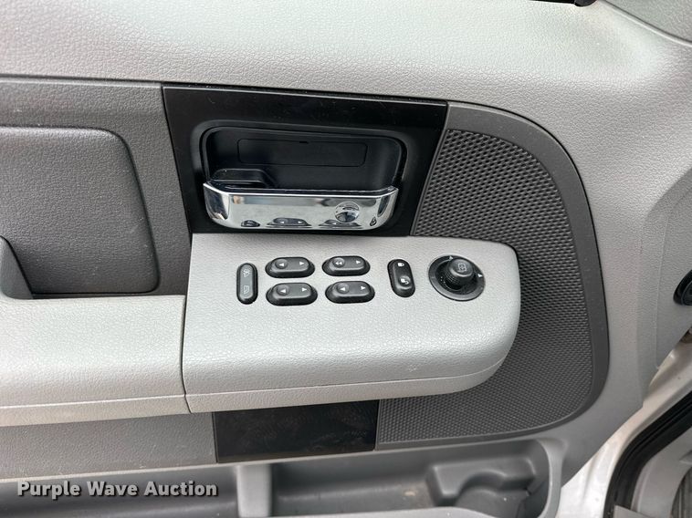 image for item NS9200 2005 Ford F150 SuperCab pickup truck