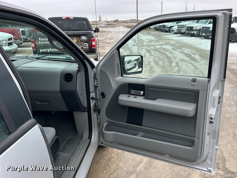 image for item NS9200 2005 Ford F150 SuperCab pickup truck