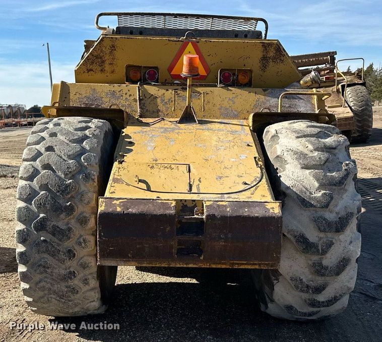 image for item NS9202 1991 Caterpillar  613C elevating scraper