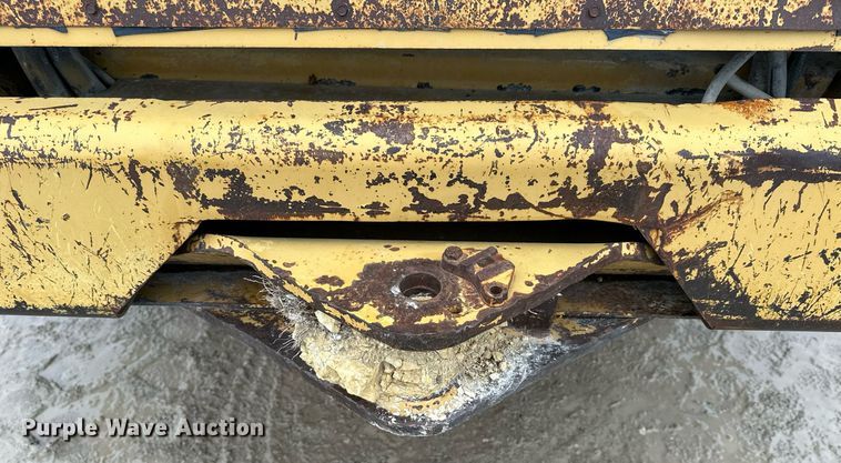 image for item NS9202 1991 Caterpillar  613C elevating scraper