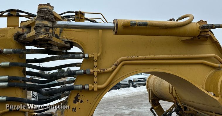 image for item NS9202 1991 Caterpillar  613C elevating scraper