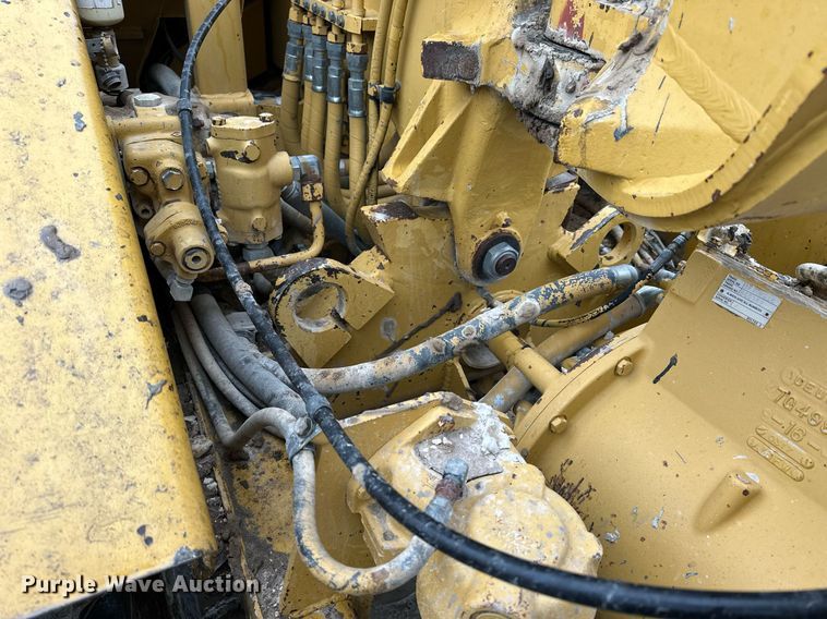 image for item NS9202 1991 Caterpillar  613C elevating scraper