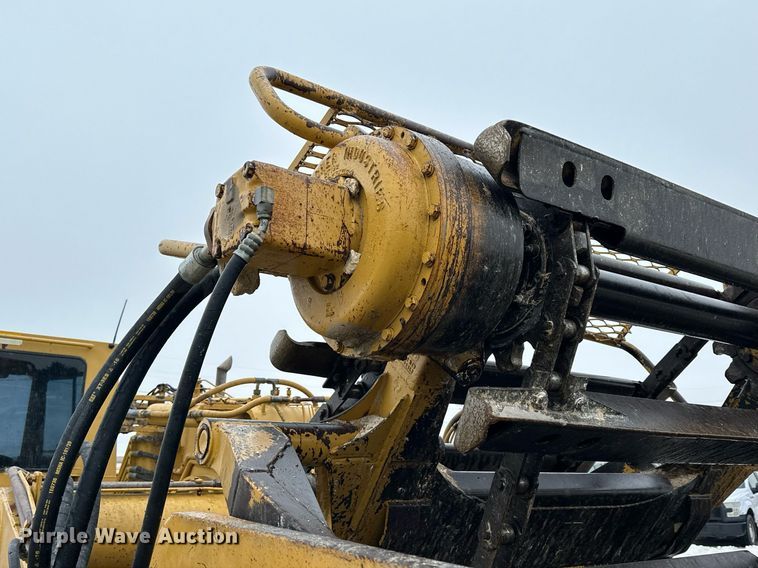 image for item NS9202 1991 Caterpillar  613C elevating scraper