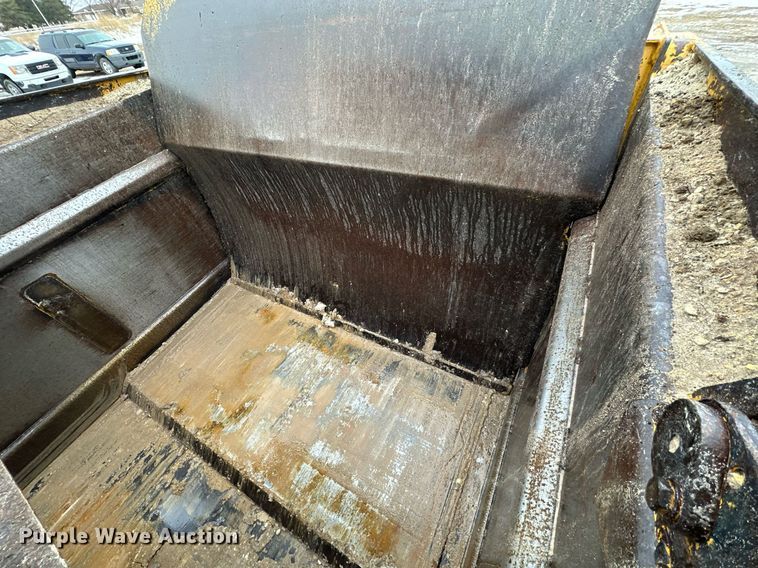 image for item NS9202 1991 Caterpillar  613C elevating scraper