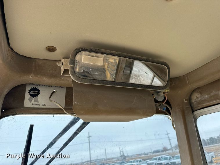 image for item NS9202 1991 Caterpillar  613C elevating scraper