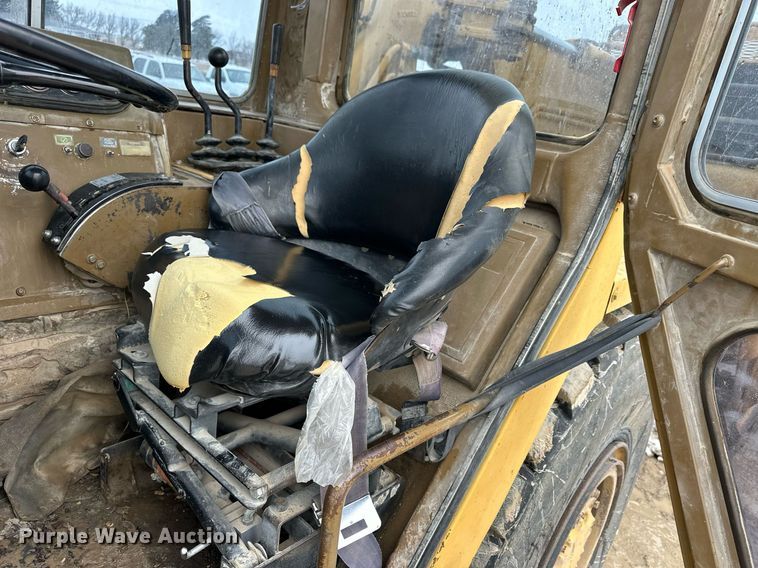 image for item NS9202 1991 Caterpillar  613C elevating scraper