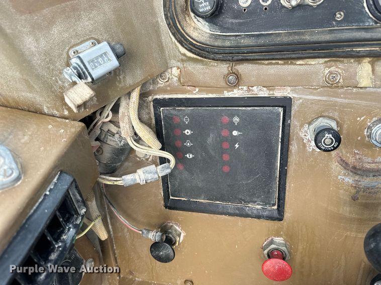 image for item NS9202 1991 Caterpillar  613C elevating scraper