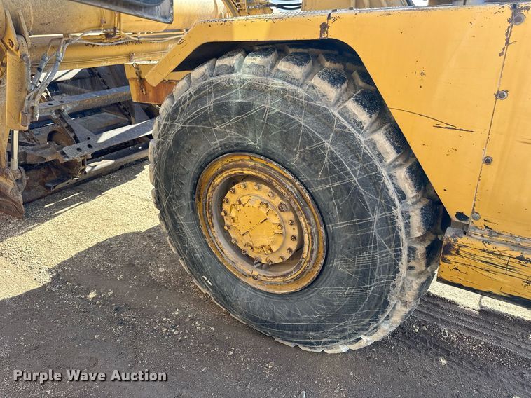 image for item NS9202 1991 Caterpillar  613C elevating scraper