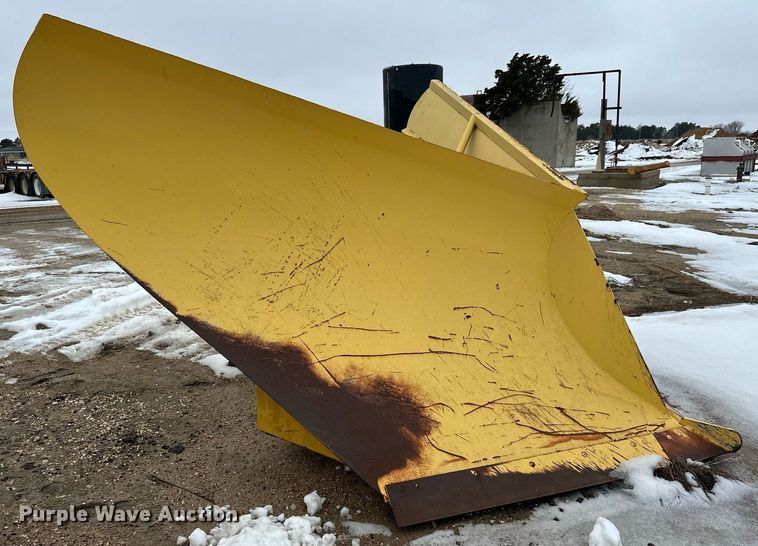 image for item NS9203 Henke 12' W snow plow